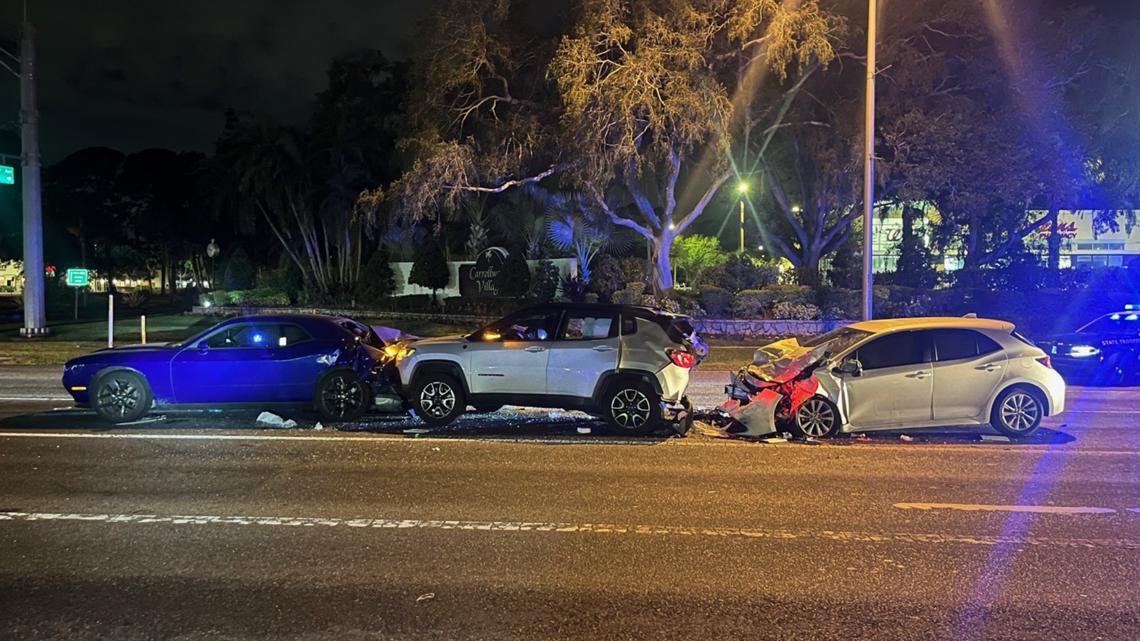 4 injured in multi-car crash on Dale Mabry Highway in Tampa, Florida Highway Patrol says