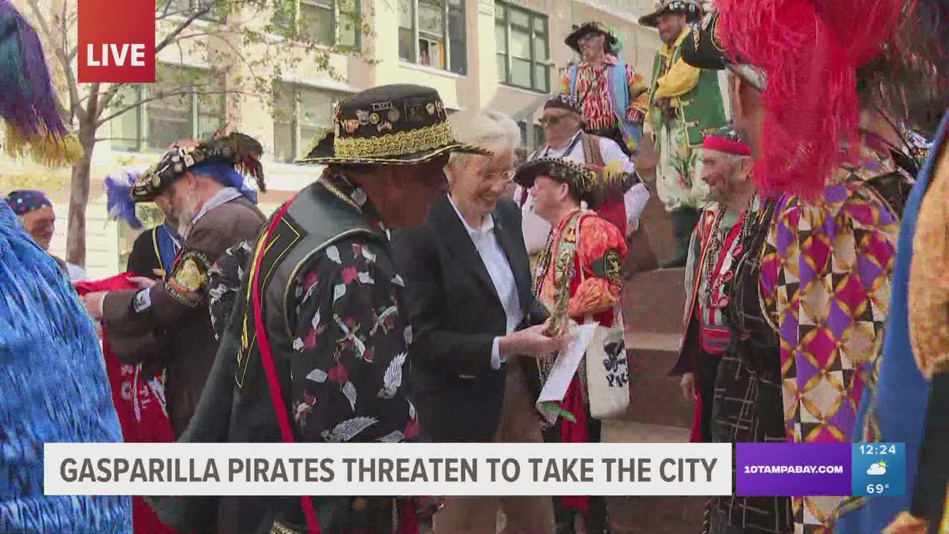 The pirates tried to negotiate a peaceful surrender of the city with Mayor Jane Castor – but she said, "absolutely not!"