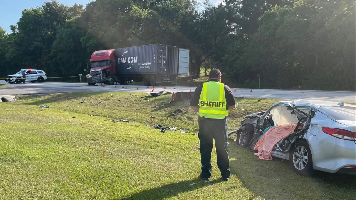 Mulberry crash SR 37 between semi, car results in driver’s death – WTSP.com