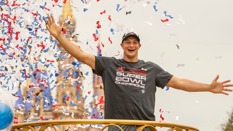 Vietnam veteran gifted Super Bowl LVII tickets by Rob Gronkowski