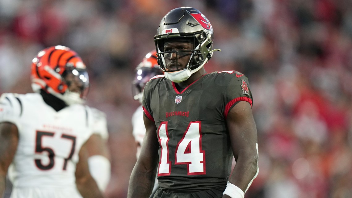 Buccaneers' Chris Godwin makes offseason injury admission