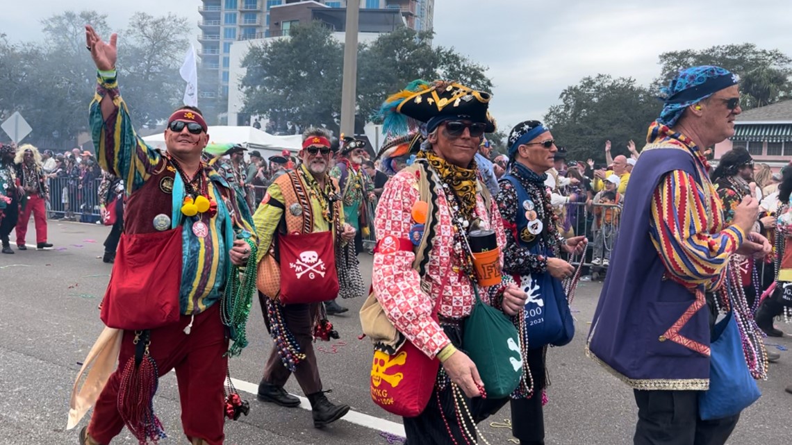 Celebrates all of Tampa': Lightning face off against Las Vegas during  Gasparilla celebration