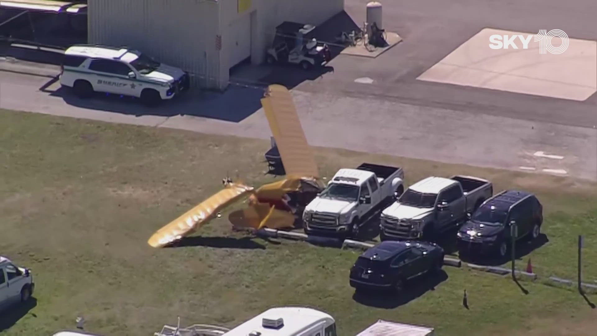 2 hurt after small plane crash in Manatee County | wtsp.com