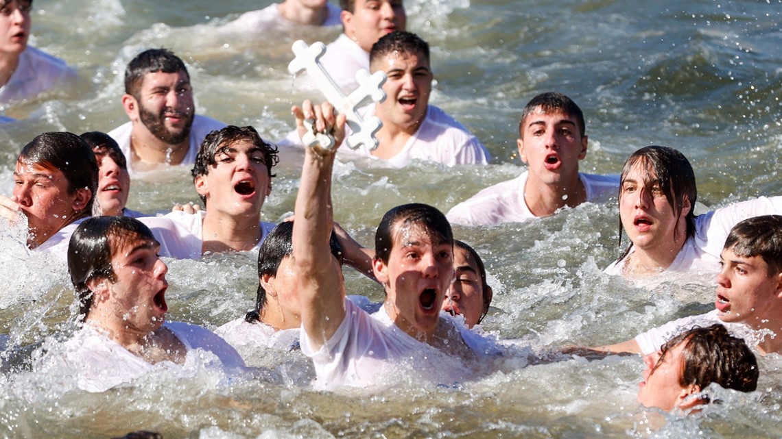 16-year-old wins Epiphany cross drive in Tarpon Springs - Vimarsana News