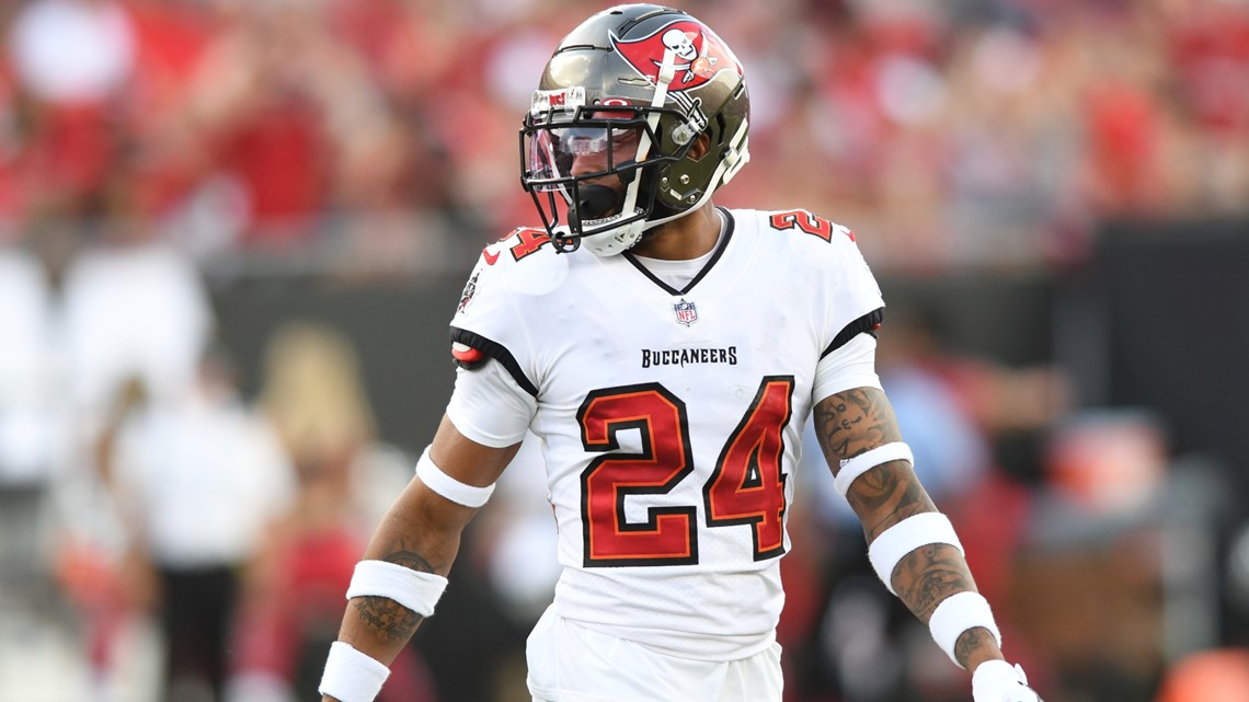 Tampa Bay Buccaneers cornerback Carlton Davis celebrates at the