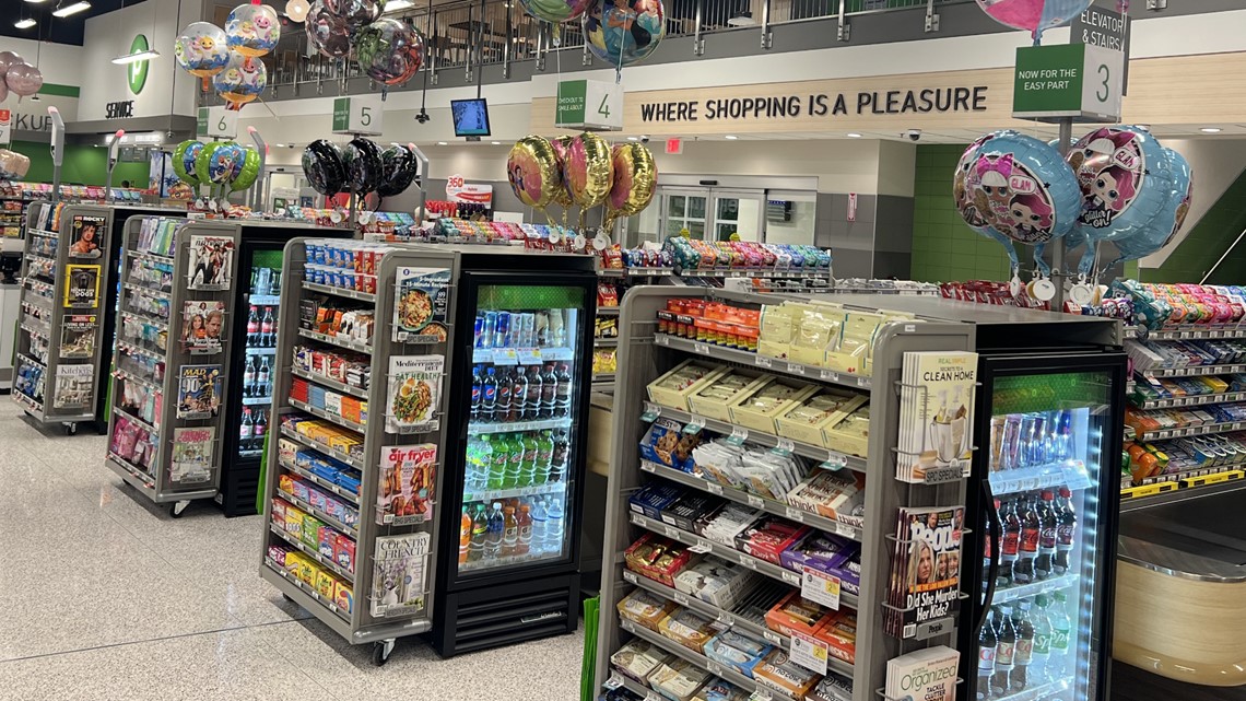 Publix opens new store in Sarasota