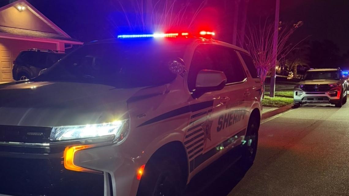 Woman dead, man hospitalized in Hillsborough County homicide investigation, deputies say