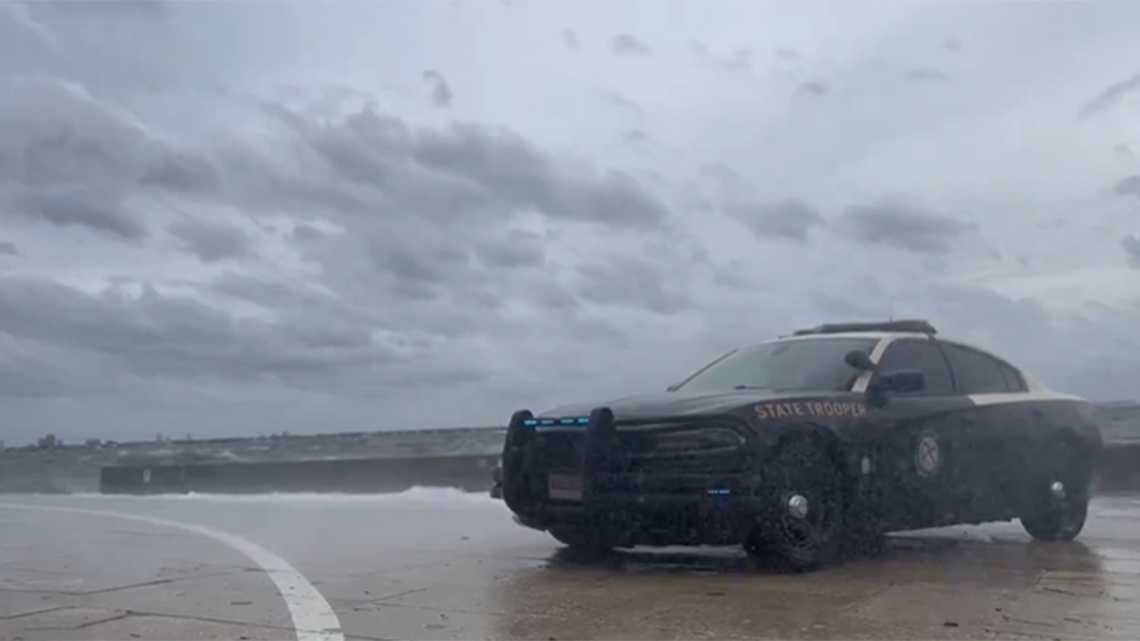 Hurricane Helene shuts down Howard Frankland Bridge