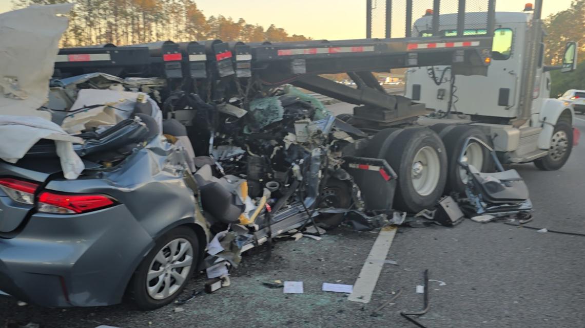 FHP searching for witnesses in I-75 illegal U-turn crash that killed Manatee County man