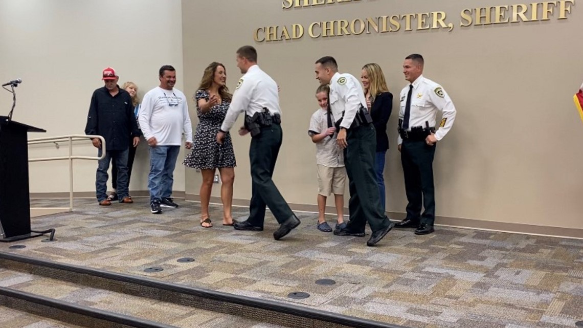 9-year-old rescued from burning home meets deputies who saved him - Vimarsana News