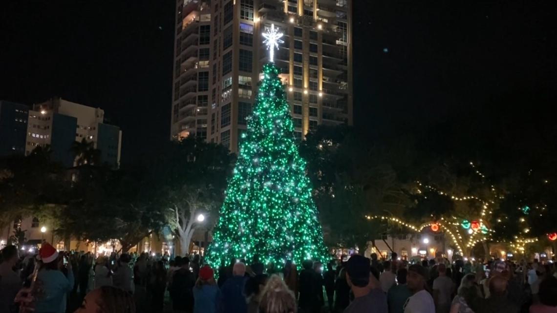 St. Petersburg ushers in the holidays with 97th Annual Santa Parade and Tree Lighting