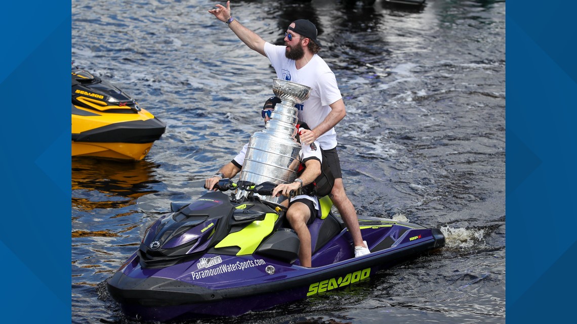 Tampa Bay Lightning championship boat parade sails through Tampa
