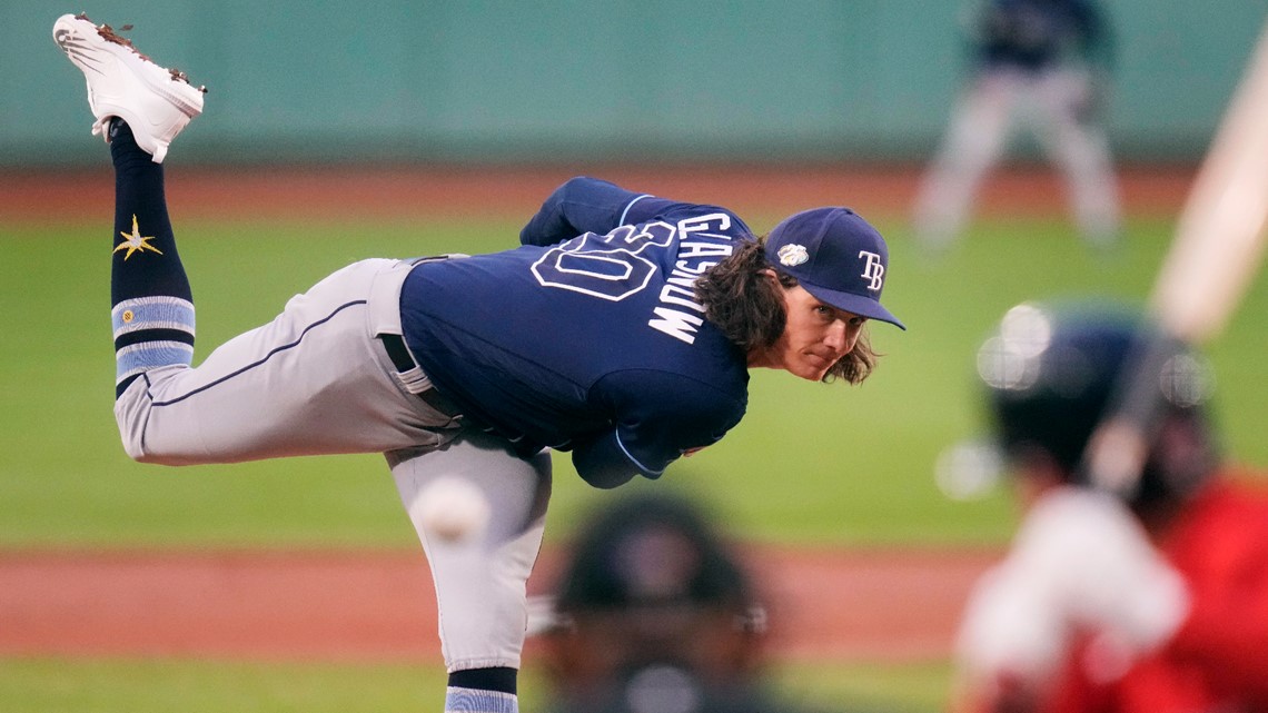 Rays extend Glasnow through 2024