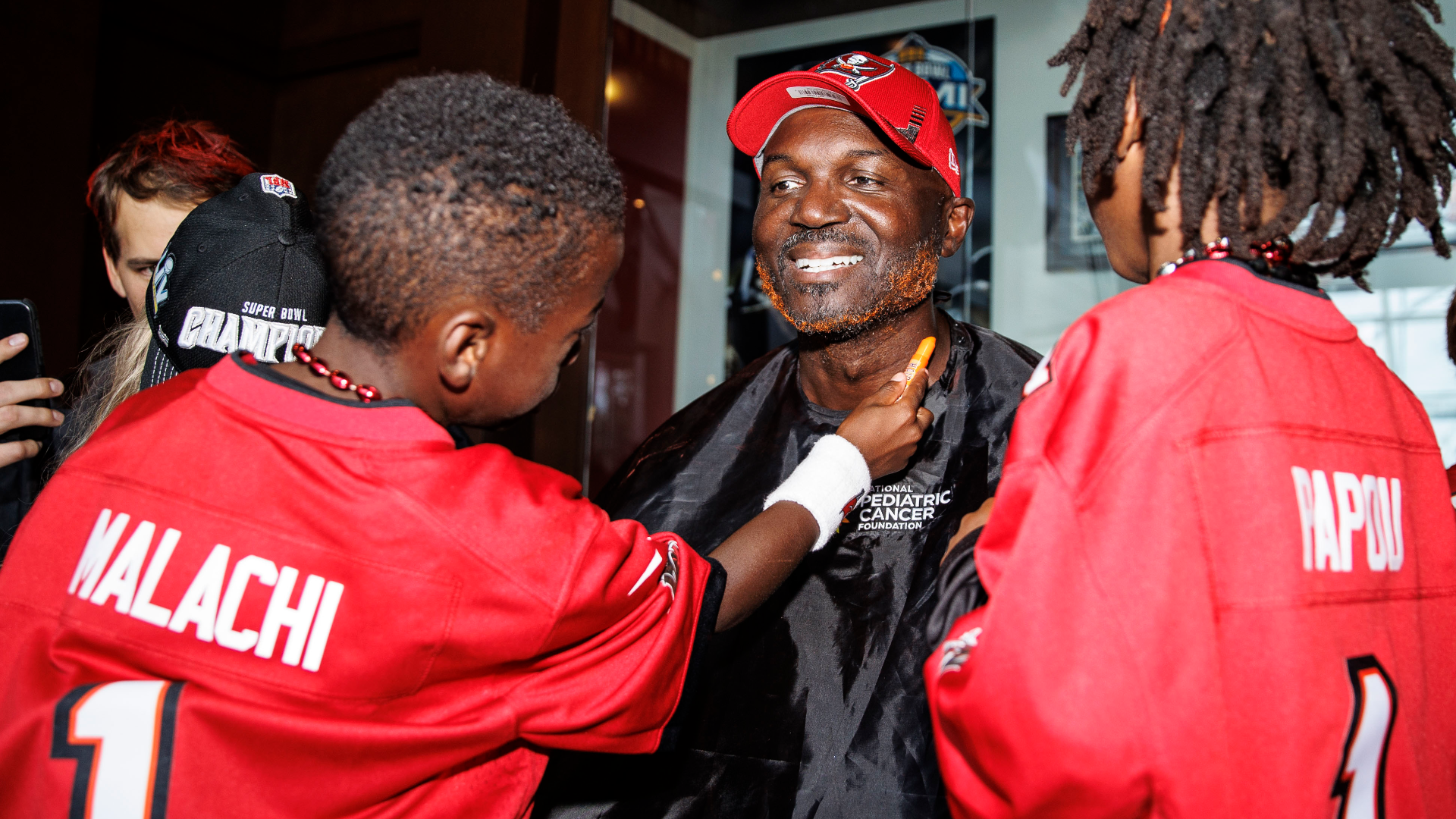 On Thursday, the Tampa Bay Buccaneers supported the fight against childhood cancer through their annual Cut and Color Funds the Cure event.