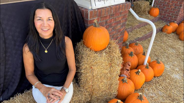 Pumpkin patch trades pumpkins for canned goods to support local food bank