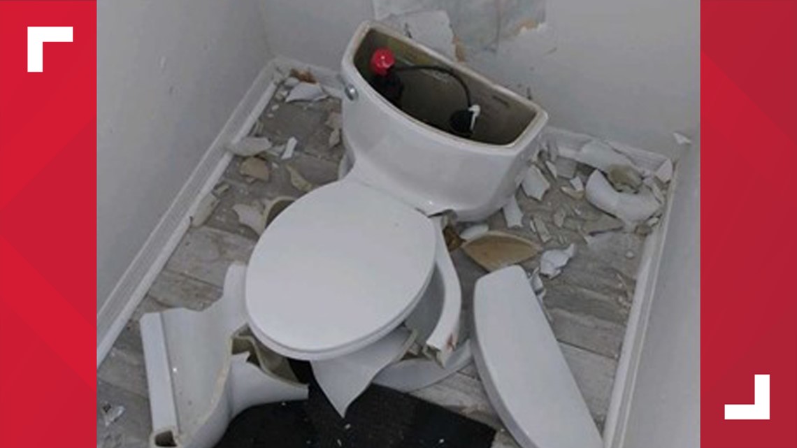 Lightning causes Florida toilet to explode