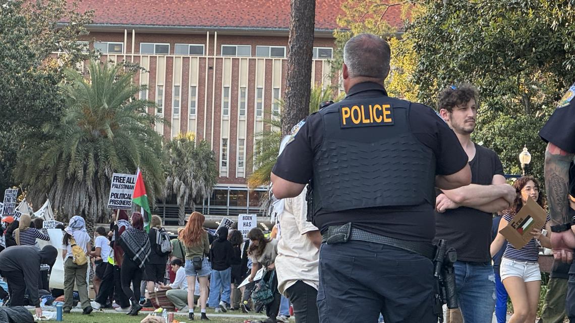 UF threatens student protestors with punishments - Vimarsana News