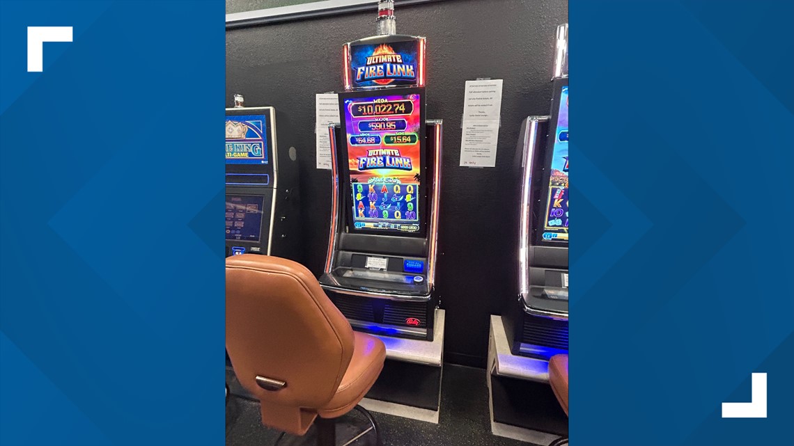 More than 300 slot machines confiscated in gaming bust | wtsp.com