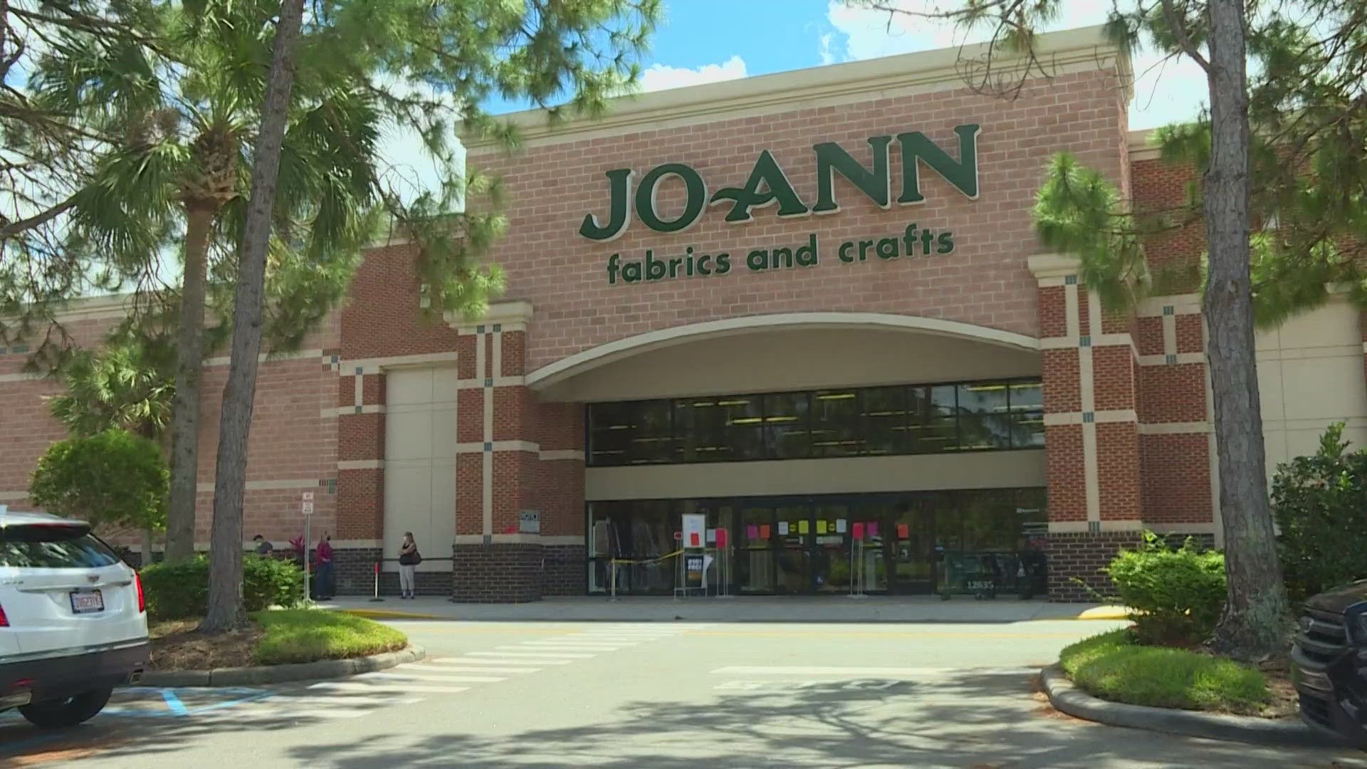 Joann Fabrics and Crafts closing hundreds of stores