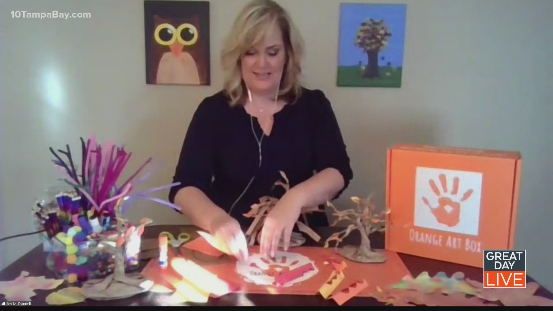 Make this fall tree for Thanksgiving from stuff around the house