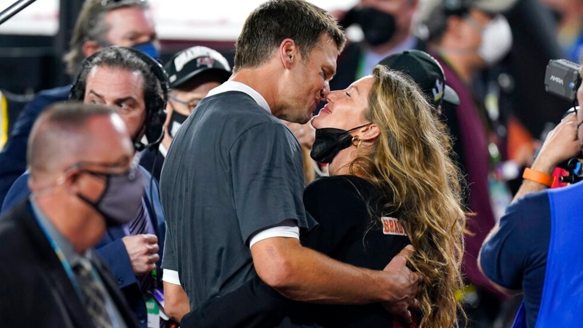 Bucs QB Tom Brady, Gisele Bündchen Hire Divorce Lawyers: Report