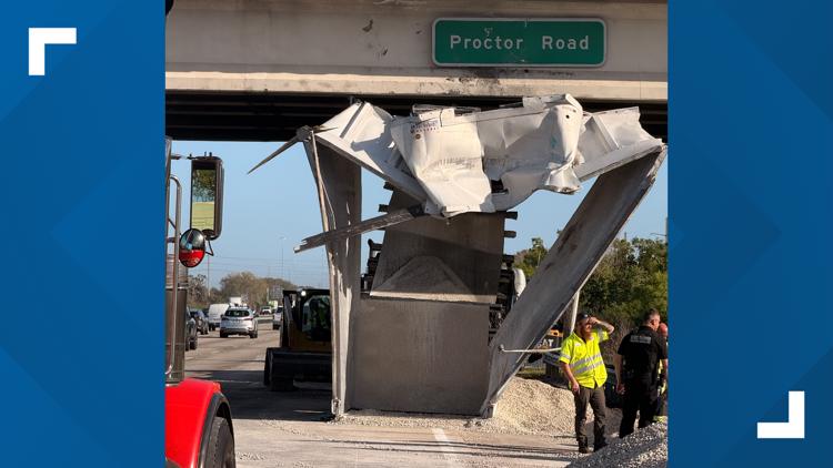 Several lanes on I-75 N in Sarasota shut down after dump truck crashes ...
