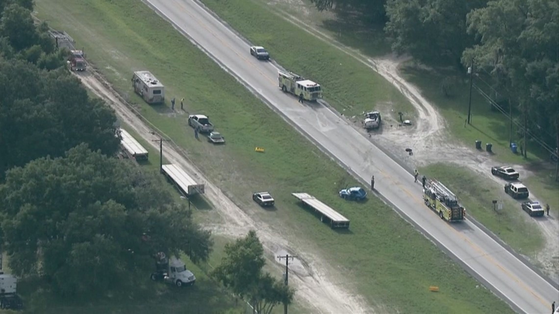Deadly crashes closes part of U.S. 301 in Thonotossa