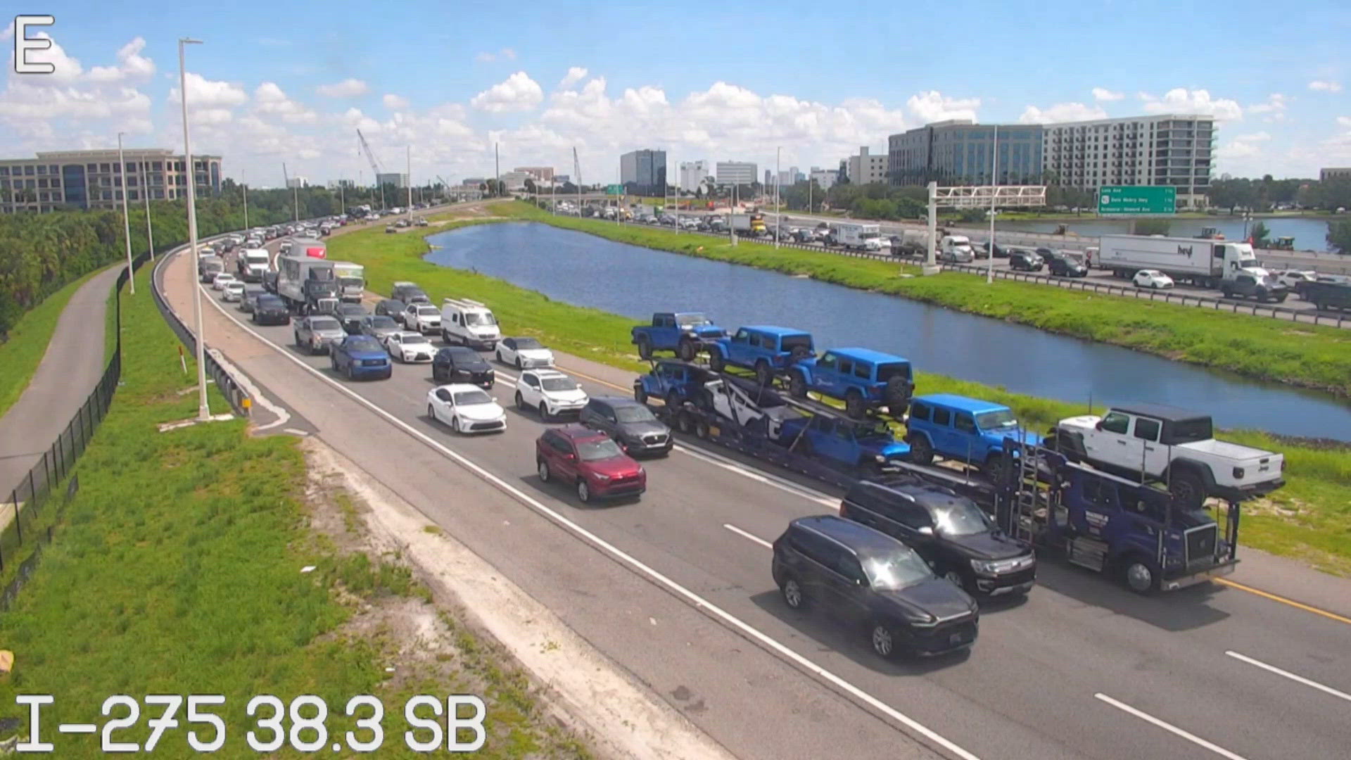 街 2 injured after multi-car crash on I-275; all southbound lanes