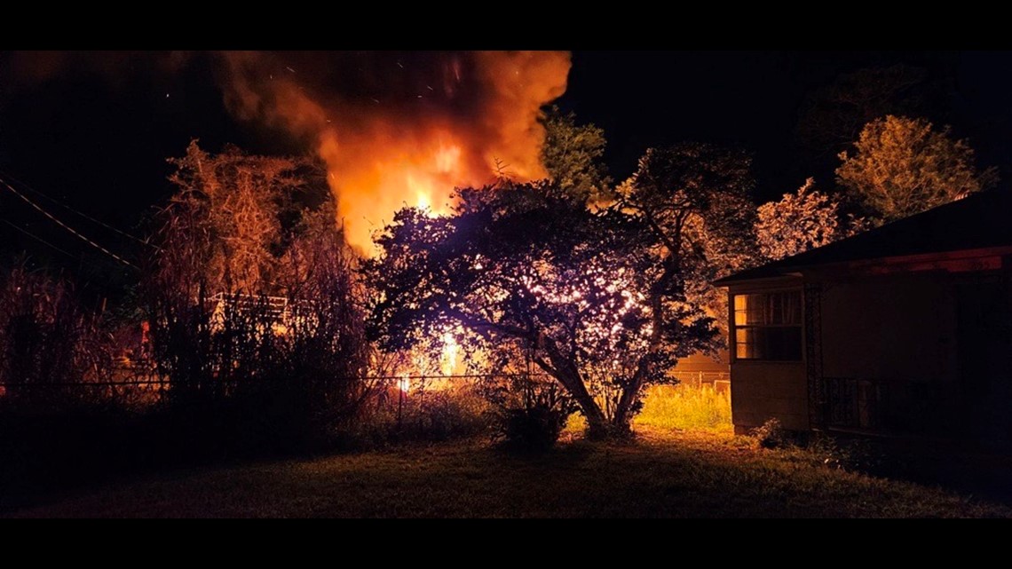 Mobile home destroyed in Hernando County fire - Vimarsana News