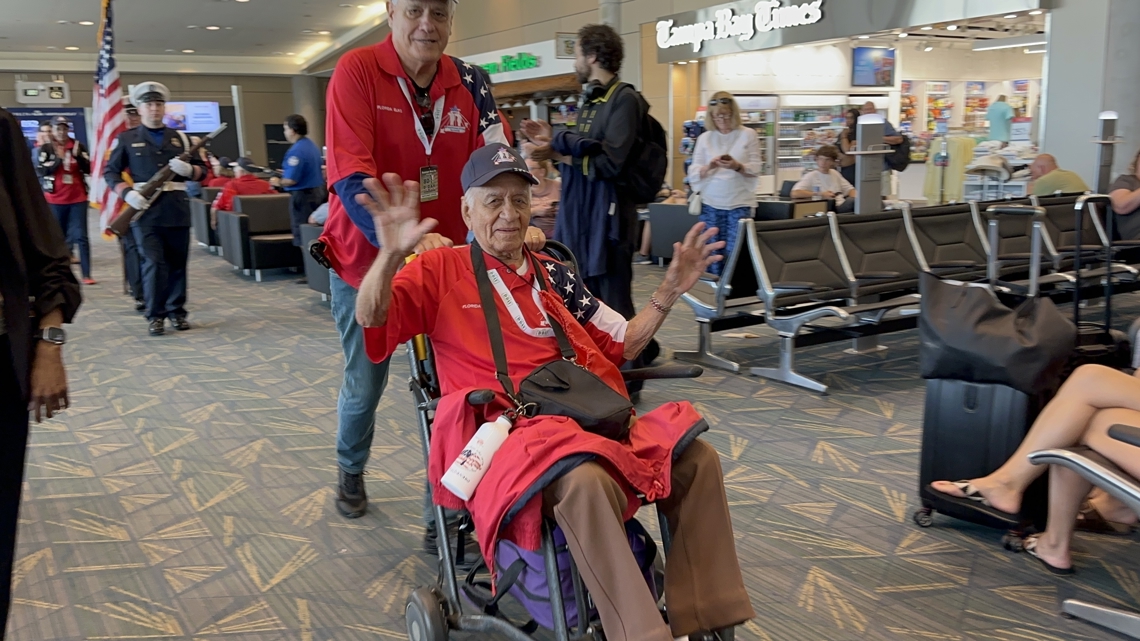 D-Day veterans fly from TPA to France for 80th anniversary | wtsp.com