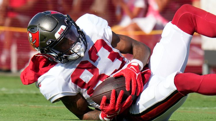 TAMPA, FL - AUGUST 11: Tampa Bay Buccaneers wide receiver Deven Thompkins  (83) catches the punt retu