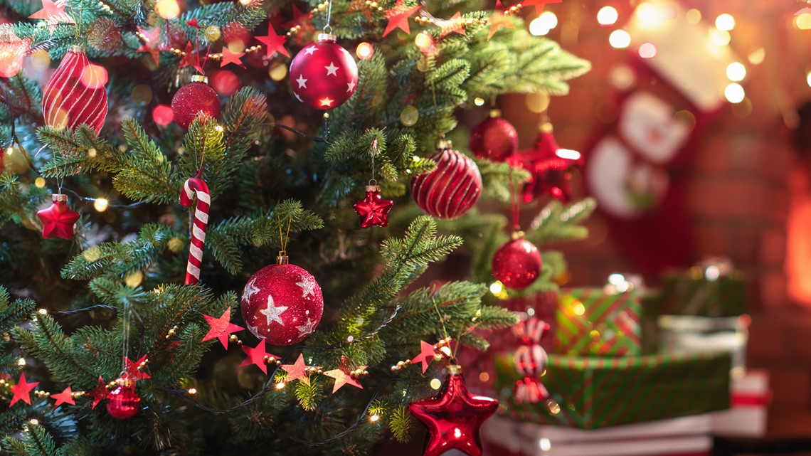 What holiday decorations should I recycle or throw away? - Vimarsana News