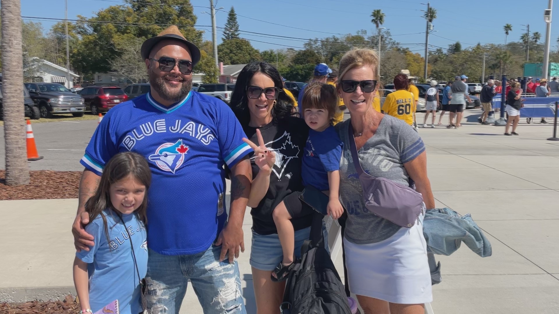 Blue Jays fans bring business to Dunedin for Spring Training