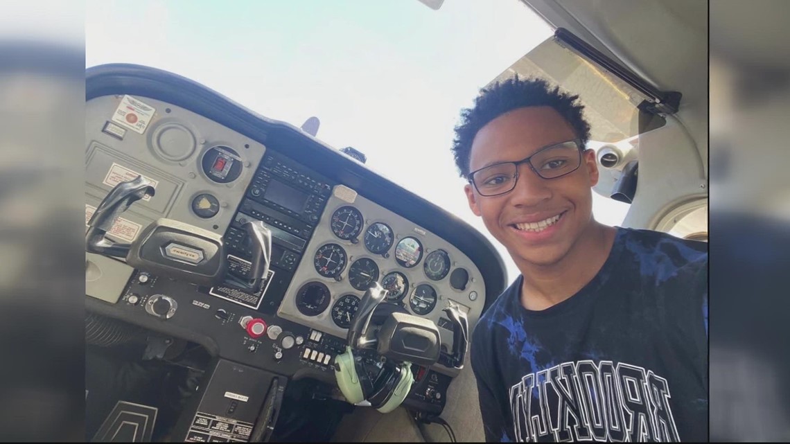 DC teen becomes one of the youngest pilots in the nation - Vimarsana News