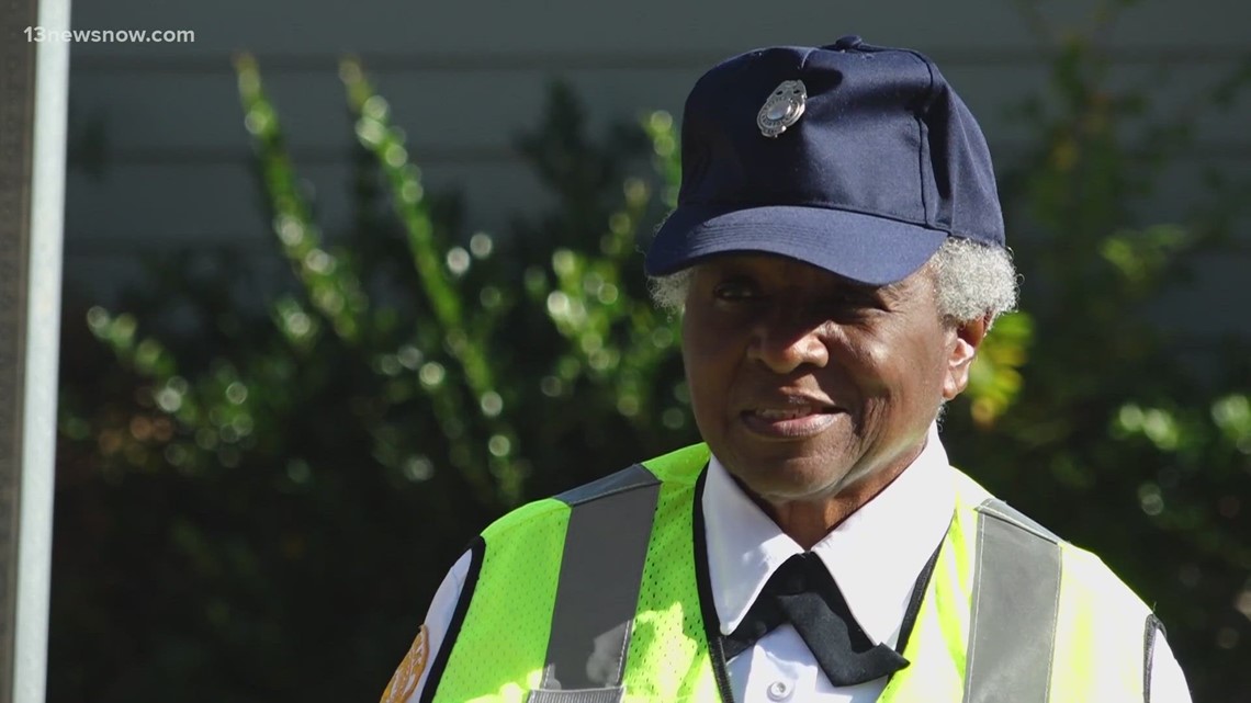 Virginia school crossing guard retires after more than 50 years - Vimarsana News
